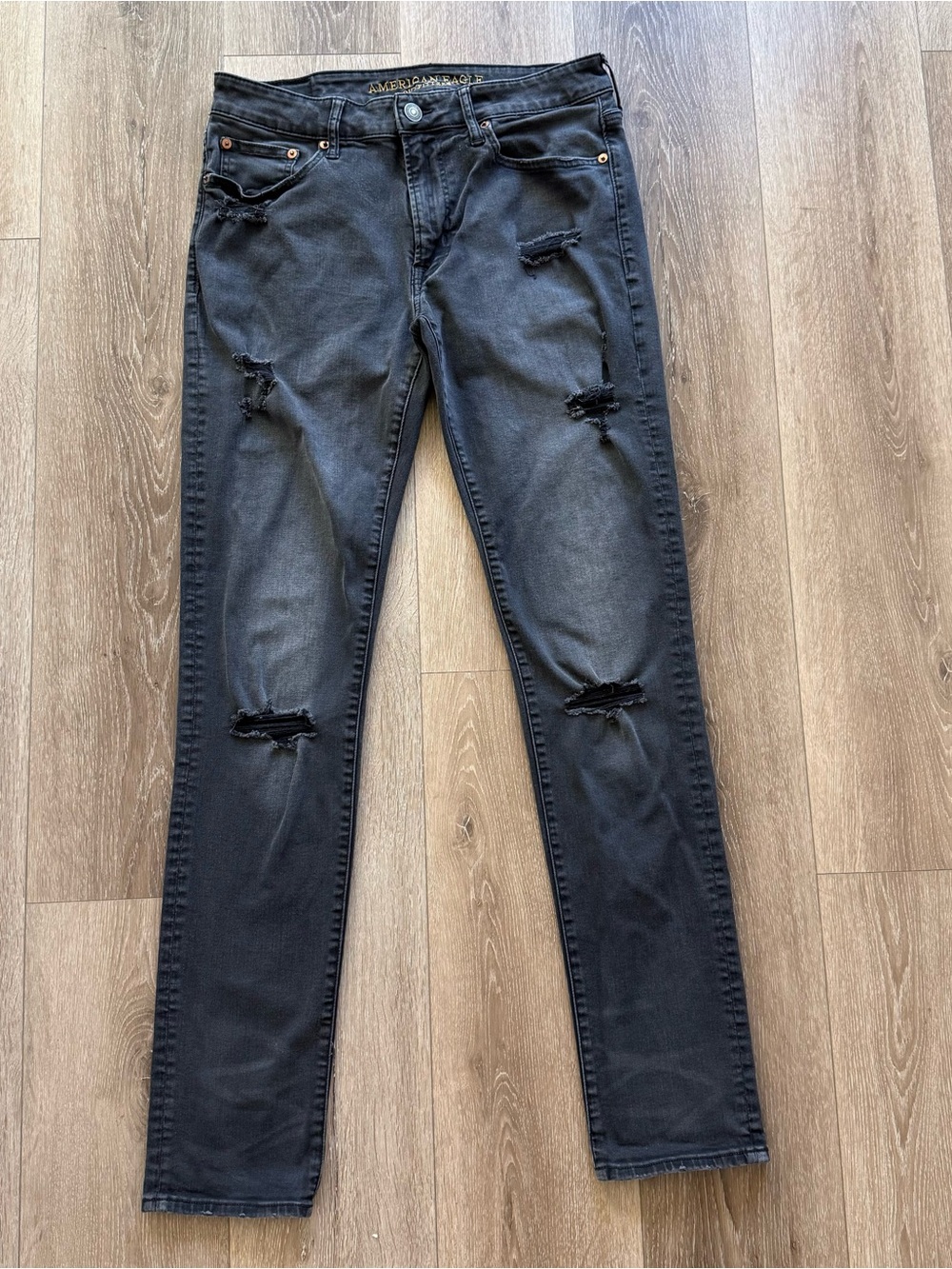 Men’s American Eagle Outfitters Next Level Flex Black Distressed Jeans 32x34